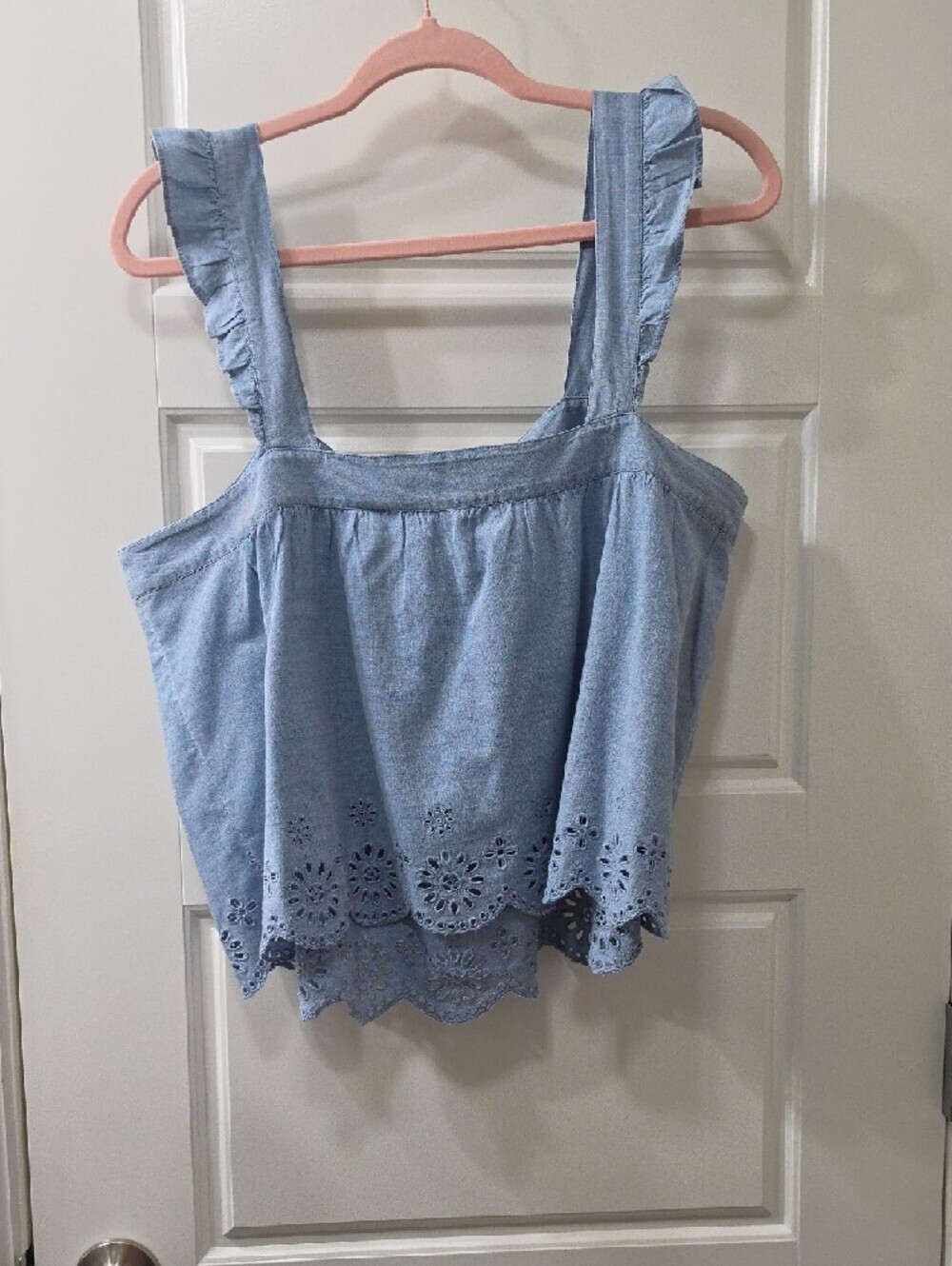 Levi's Light Blue Denim Top with Eyelet Hem - XL - Picture 7 of 11